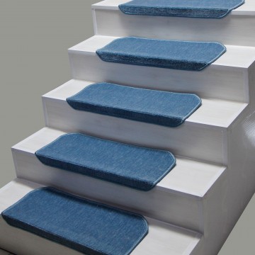 Mavi Renk Tüylü Halıdan Kare Kesim Demonte Basamak Paspası